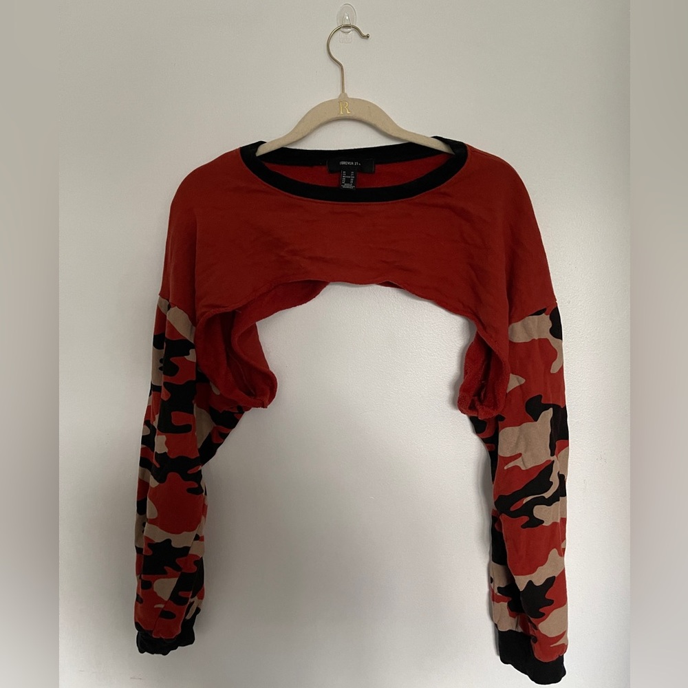 Cropped Longed Sleeve Sweater